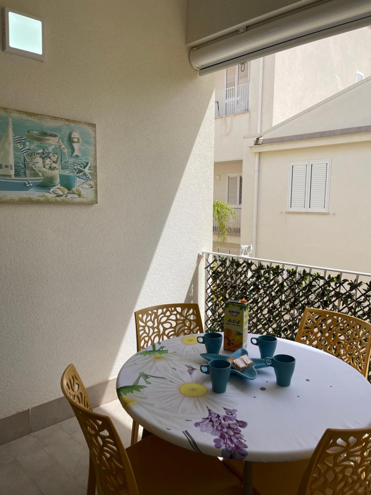 Casa Vacanza "Fortuna" バレストラーテ エクステリア 写真