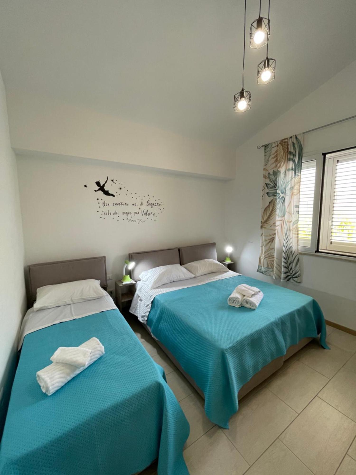 Casa Vacanza "Fortuna" バレストラーテ エクステリア 写真